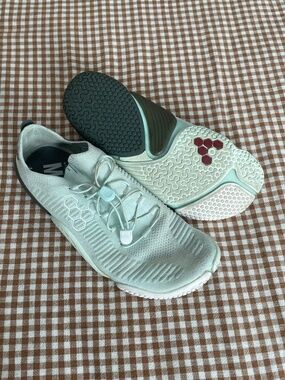 Vivobarefoot Motus Flex